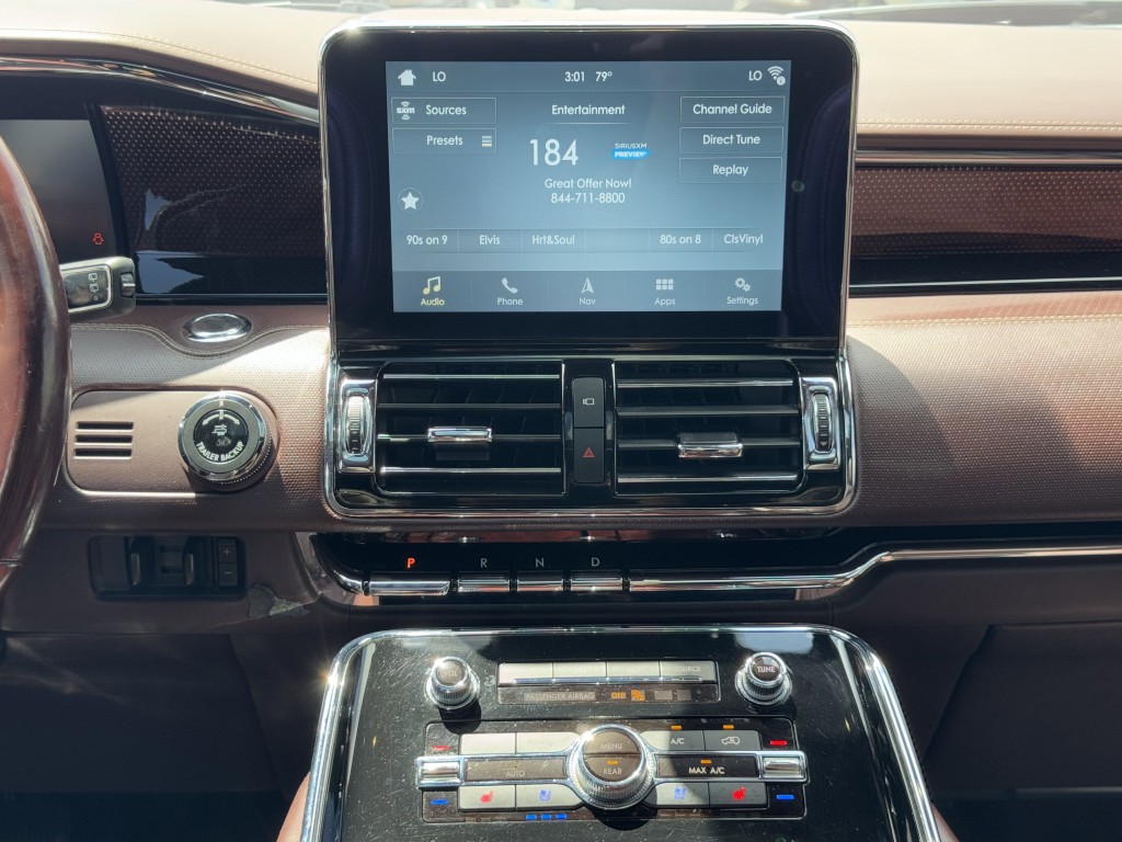 2019 Lincoln Navigator Image 20