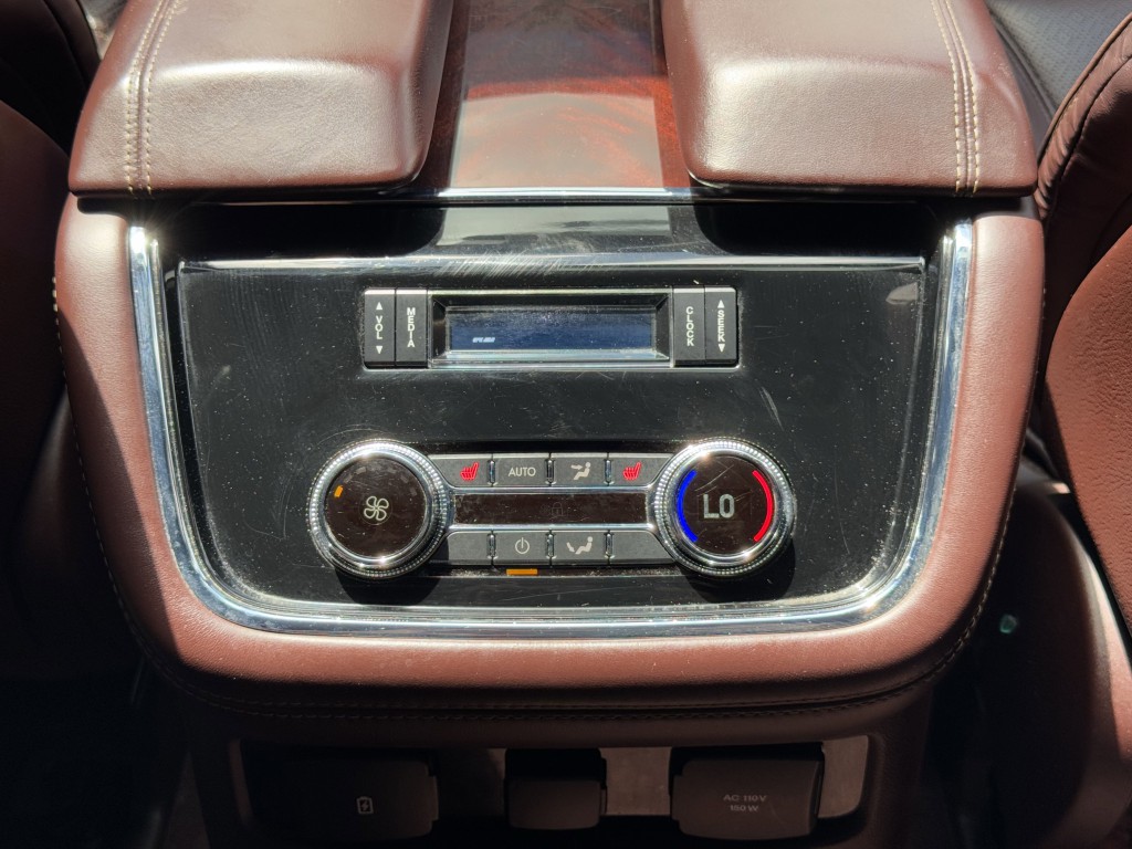 2019 Lincoln Navigator Image 24