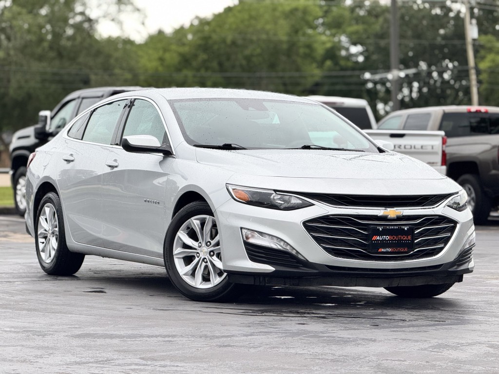 2022 Chevrolet Malibu Image 3