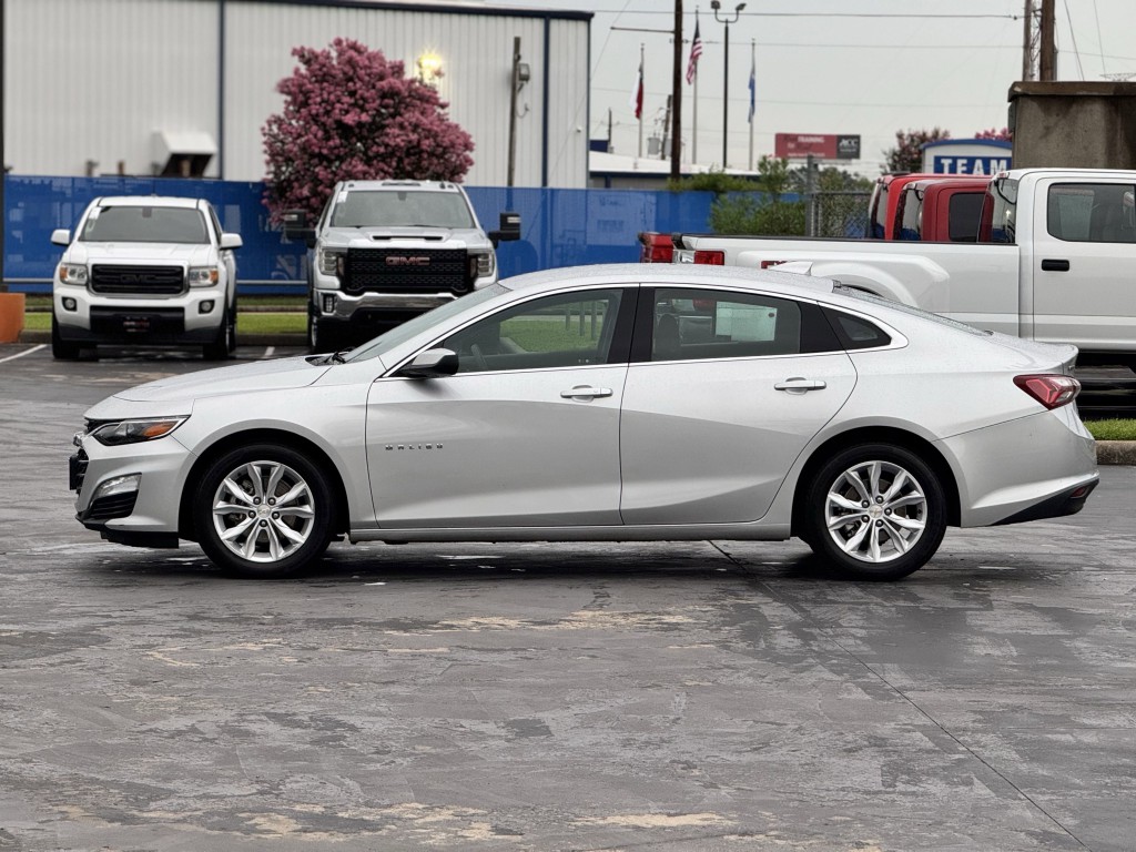 2022 Chevrolet Malibu Image 8