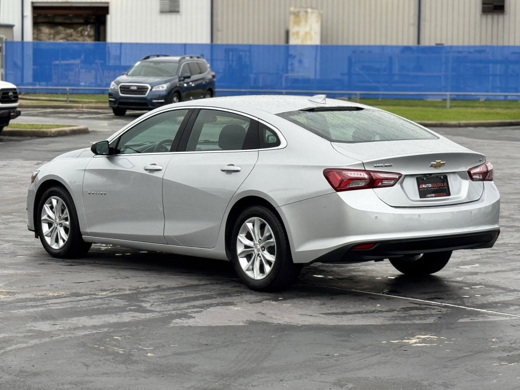 2022 Chevrolet Malibu Image 9
