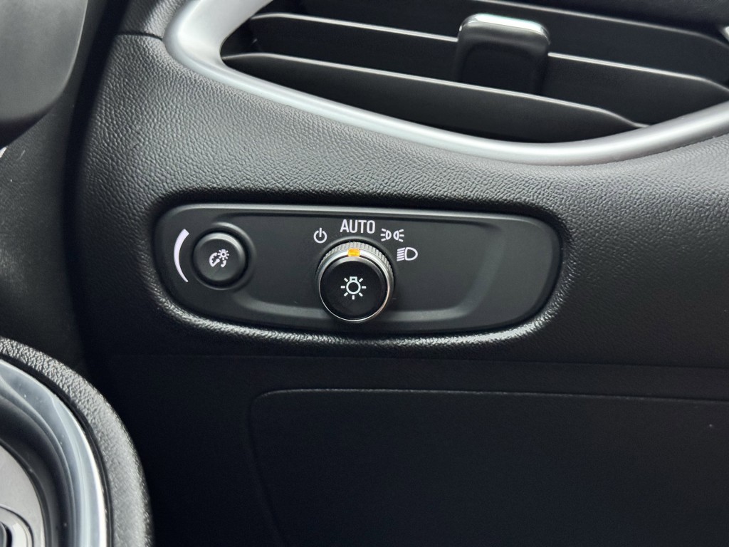 2022 Chevrolet Malibu Image 23
