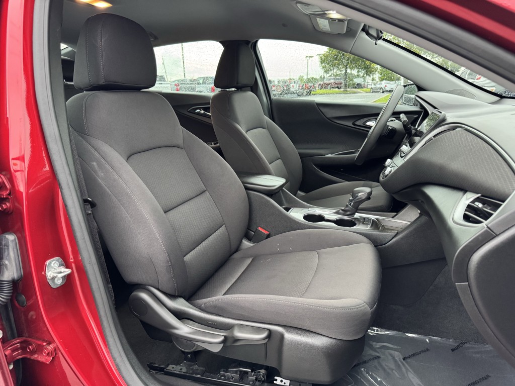 2024 Chevrolet Malibu Image 25