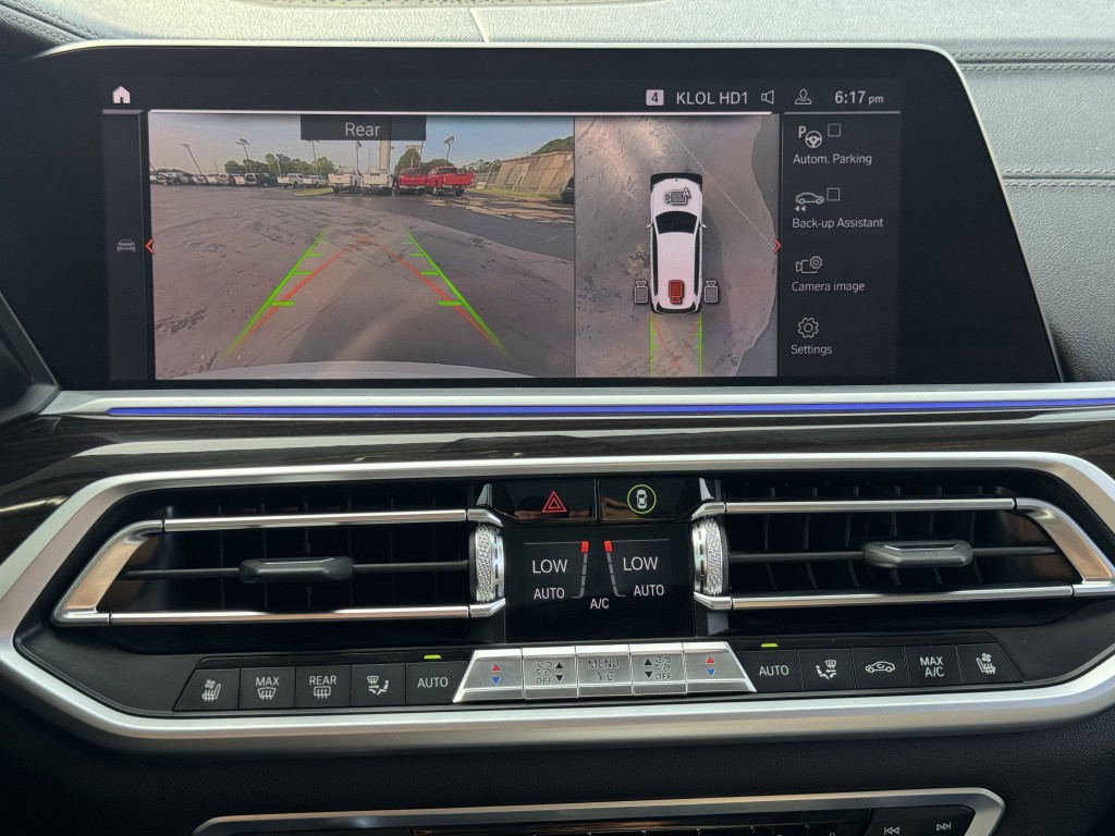 2019 BMW X7 Image 25