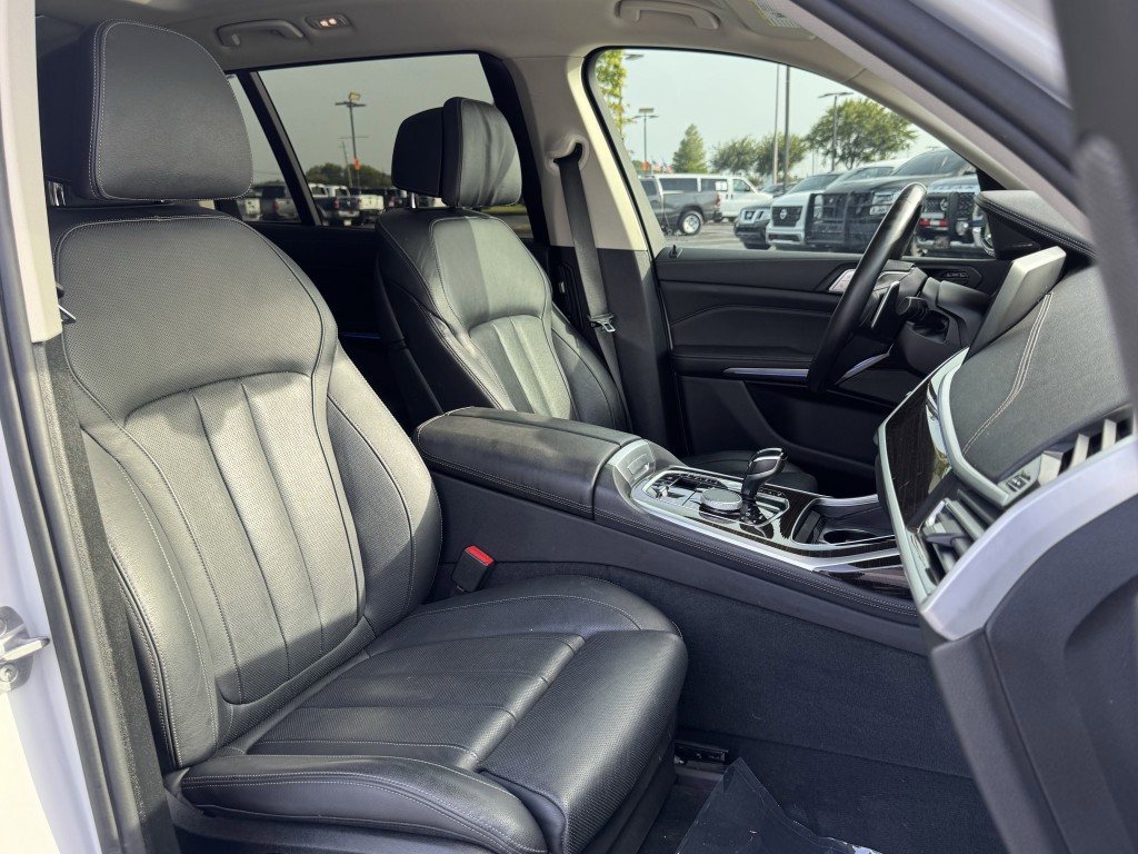 2019 BMW X7 Image 31