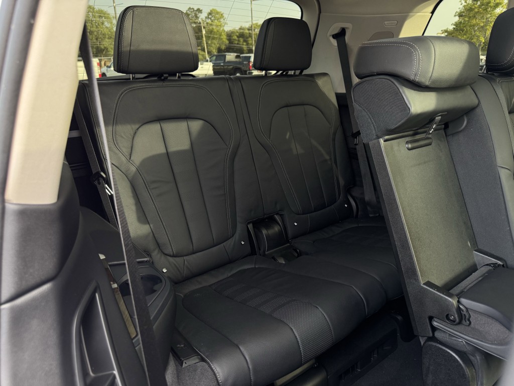 2019 BMW X7 Image 34