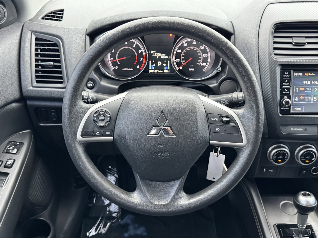 2021 Mitsubishi Outlander Image 15