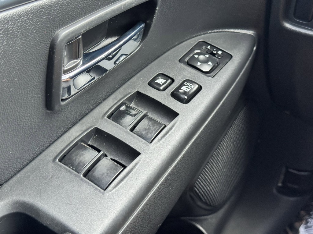 2021 Mitsubishi Outlander Image 22