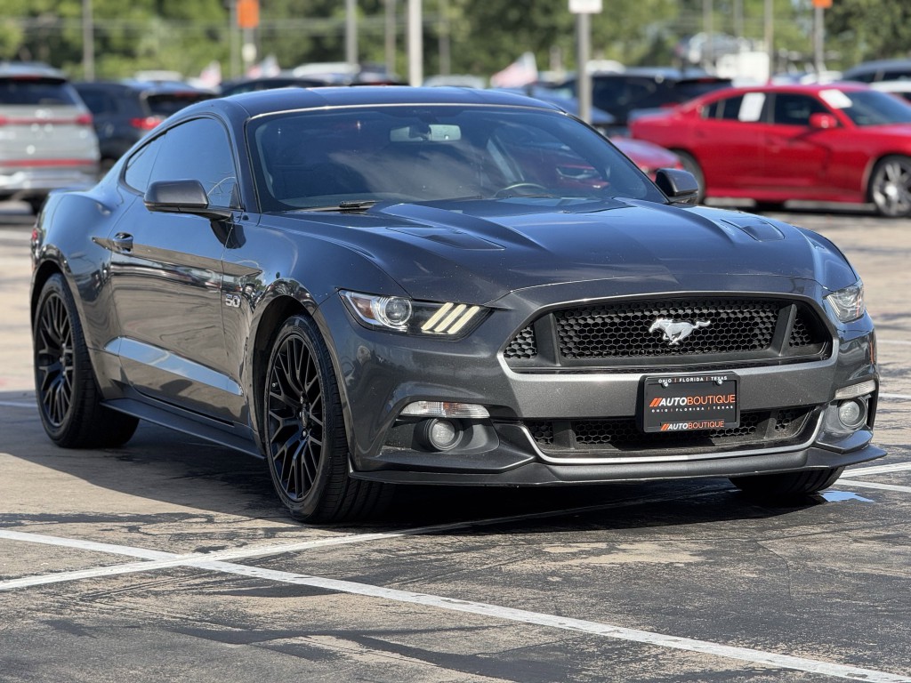 2017 Ford Mustang Image 3
