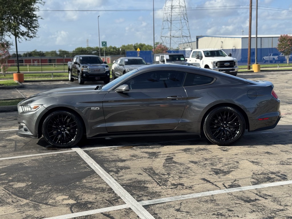 2017 Ford Mustang Image 10