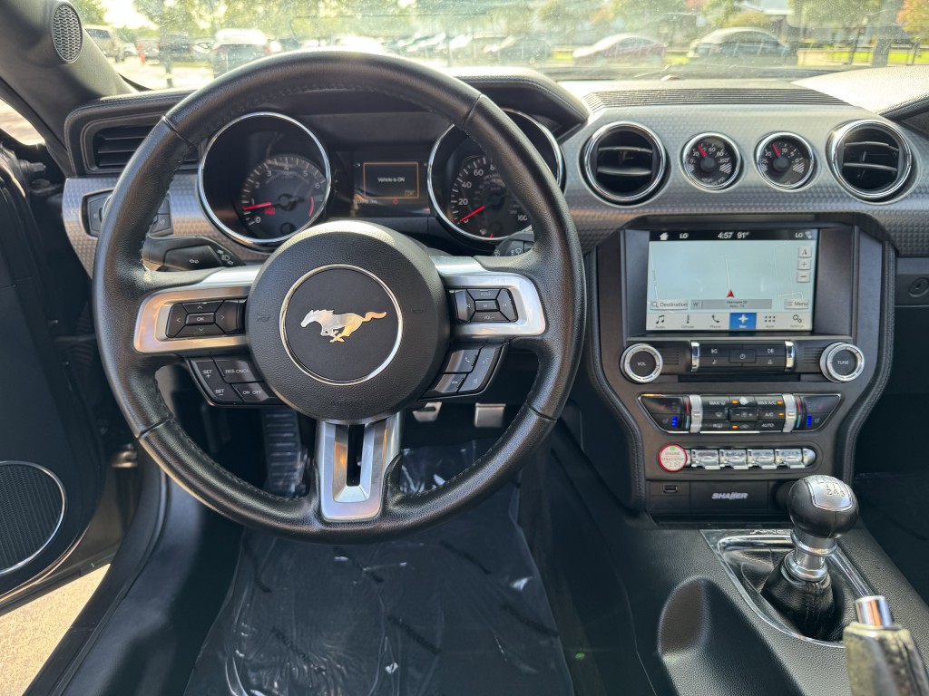 2017 Ford Mustang Image 14