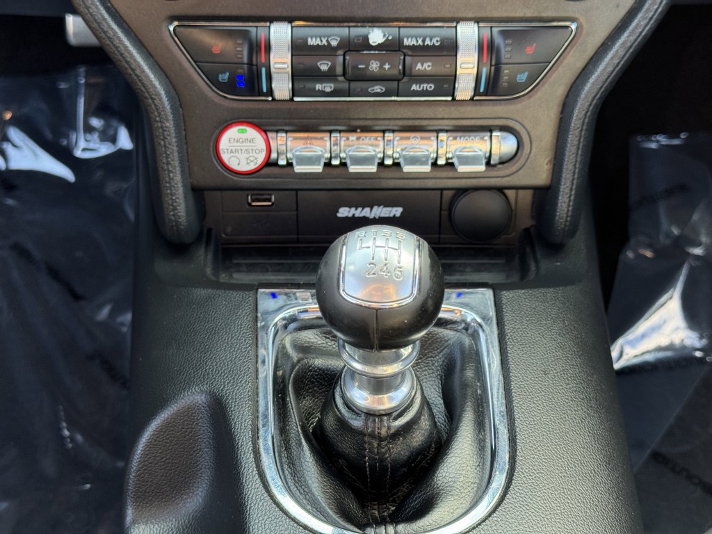 2017 Ford Mustang Image 19