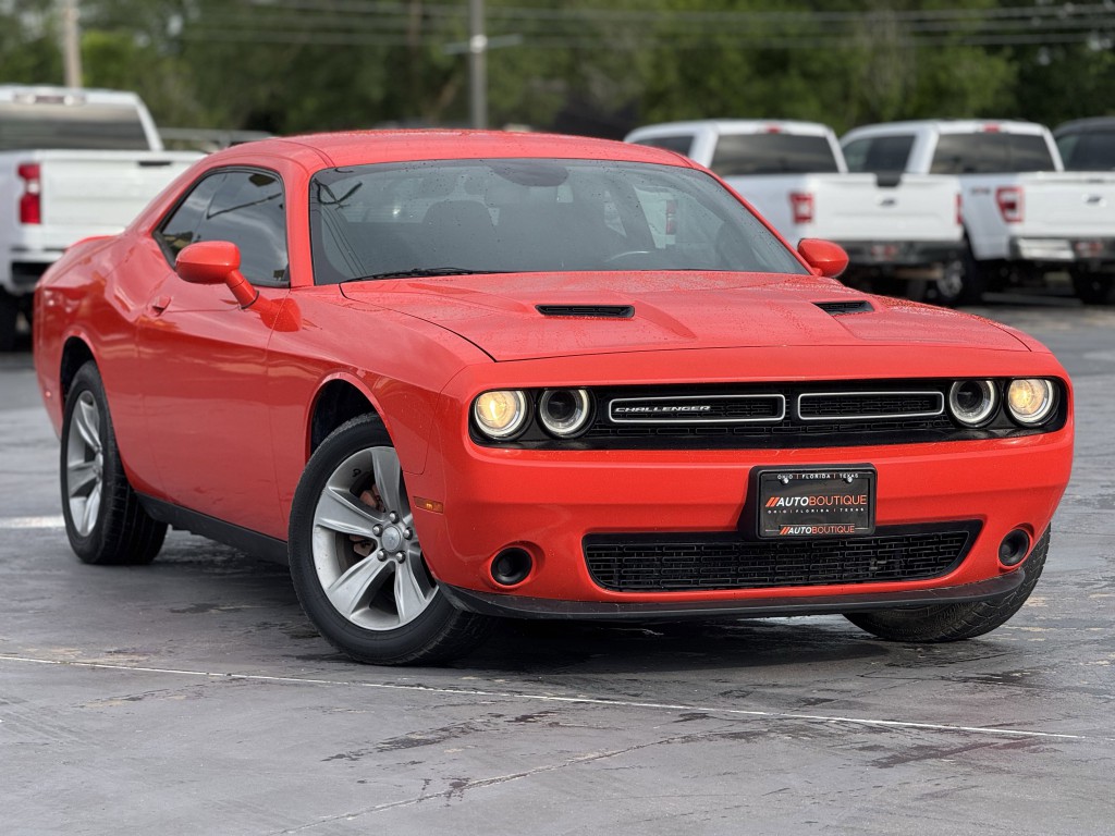 2019 Dodge Challenger Image 3