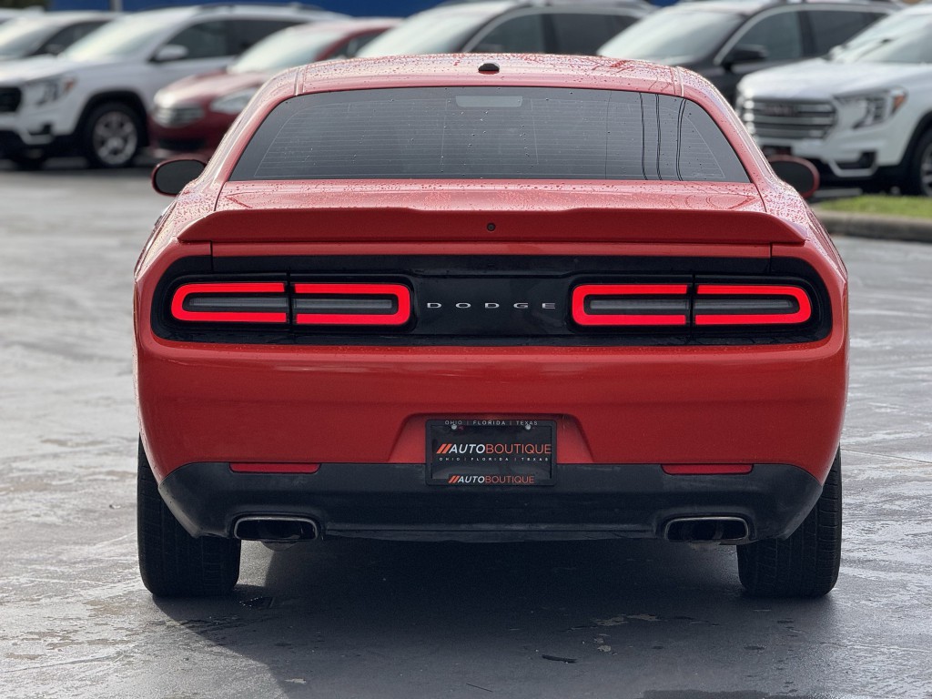 2019 Dodge Challenger Image 6