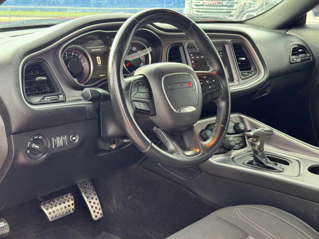2019 Dodge Challenger Image 10