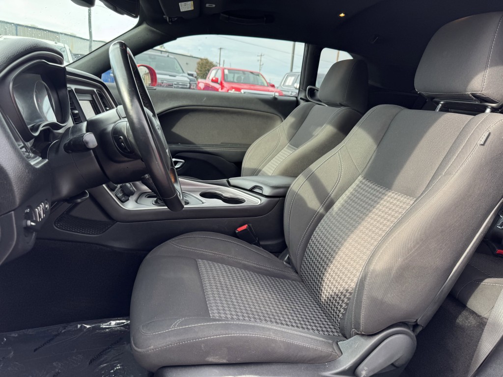 2019 Dodge Challenger Image 18
