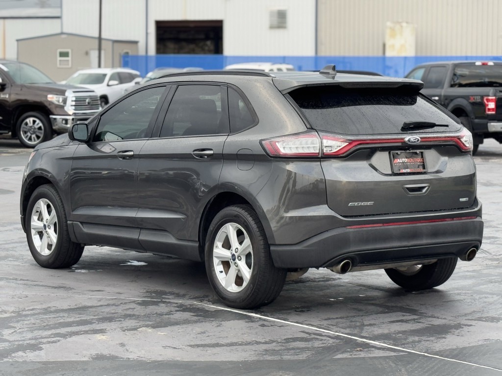 2017 Ford Edge Image 9