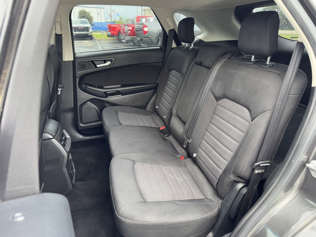 2017 Ford Edge Image 27