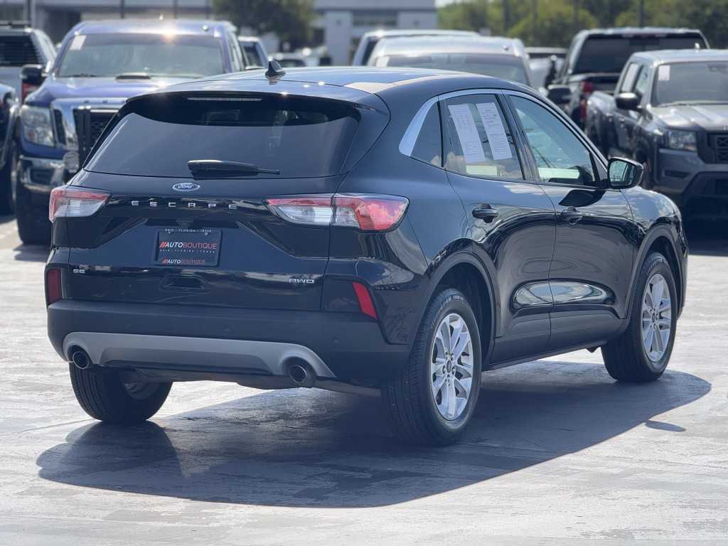 2021 Ford Escape Image 10