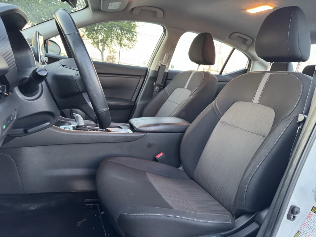 2022 Nissan Sentra Image 19
