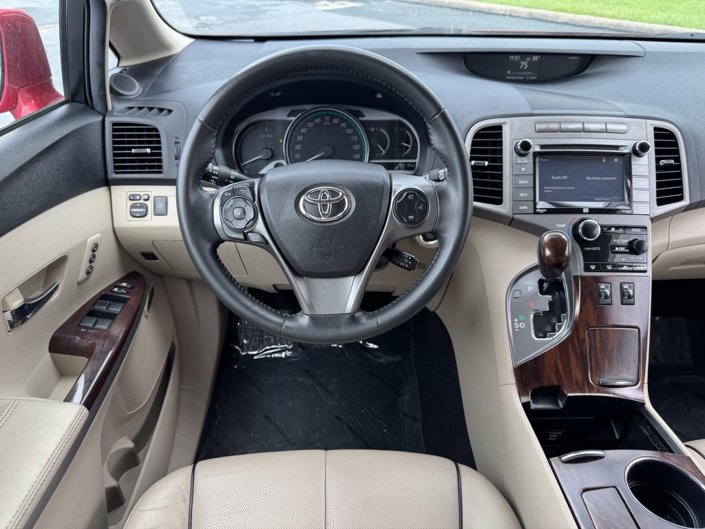 2015 Toyota Venza Image 15