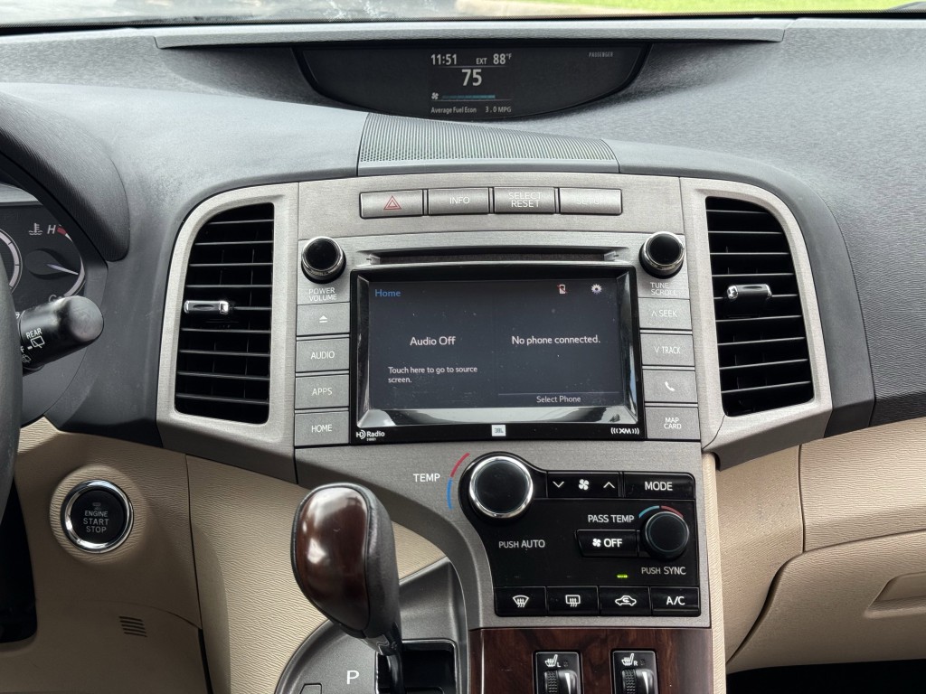 2015 Toyota Venza Image 18
