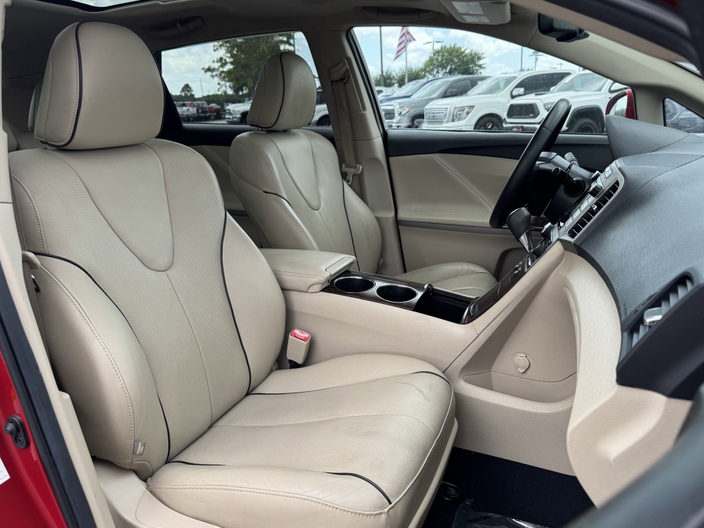 2015 Toyota Venza Image 25