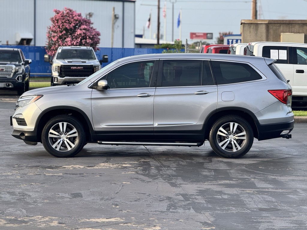 2017 Honda Pilot Image 8