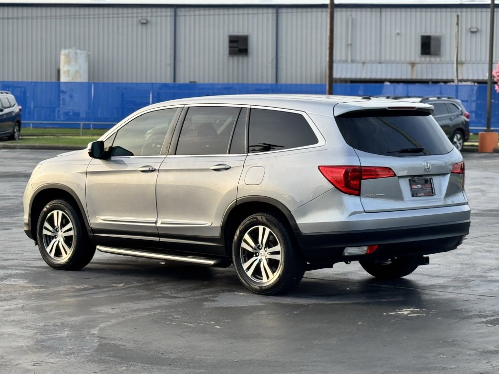 2017 Honda Pilot Image 9