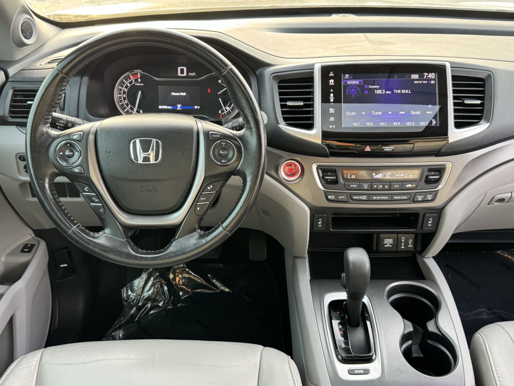 2017 Honda Pilot Image 14