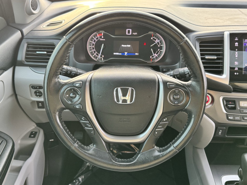 2017 Honda Pilot Image 15