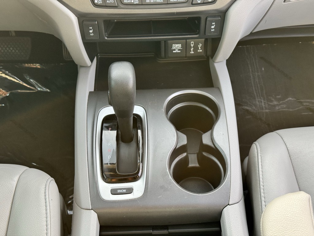 2017 Honda Pilot Image 21