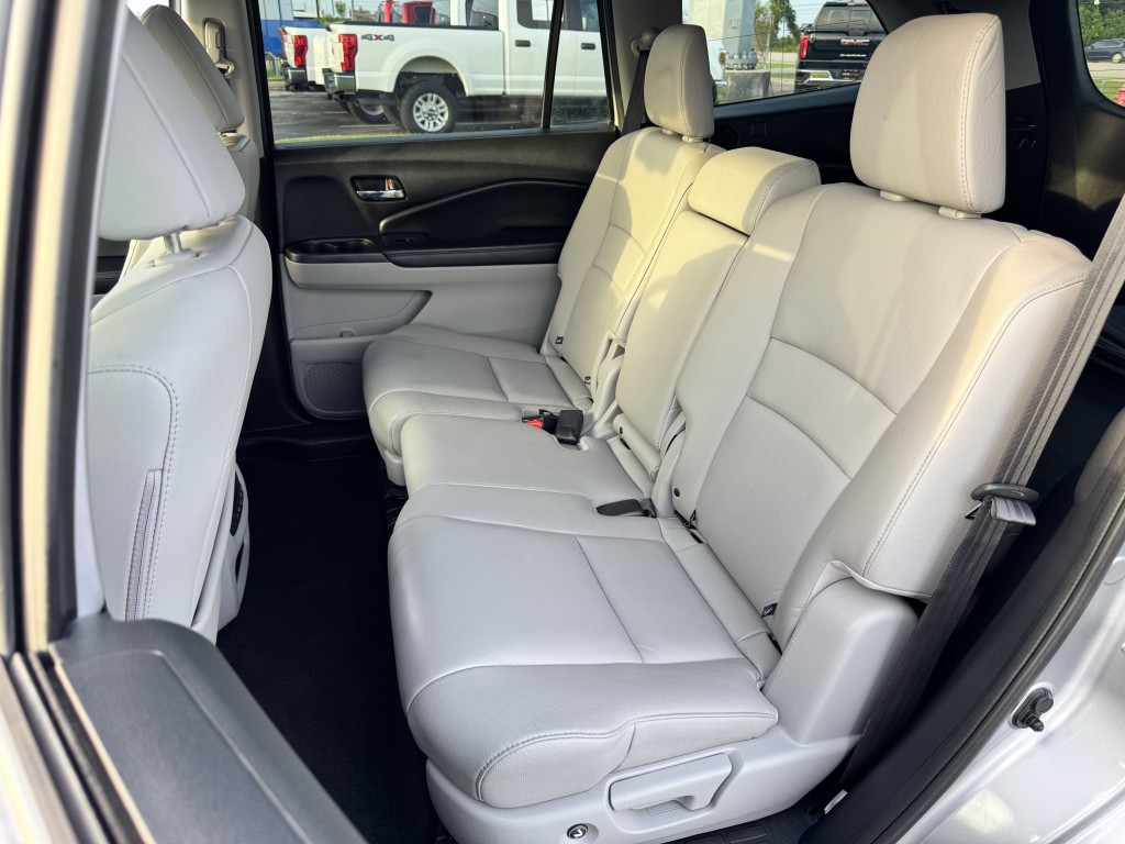 2017 Honda Pilot Image 27