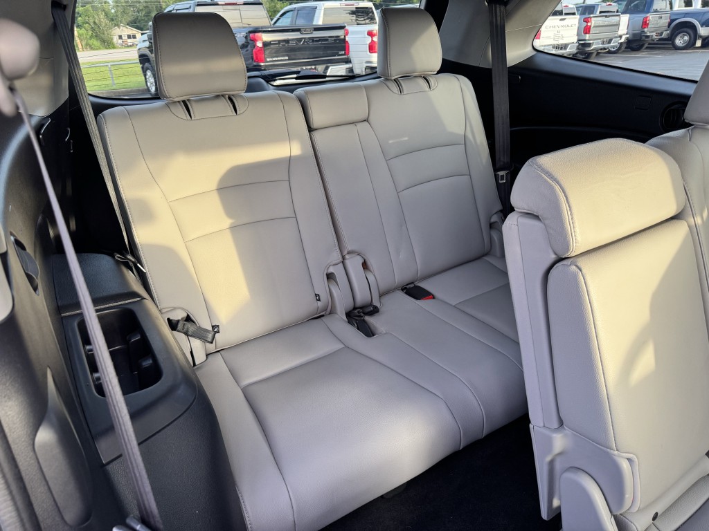 2017 Honda Pilot Image 28