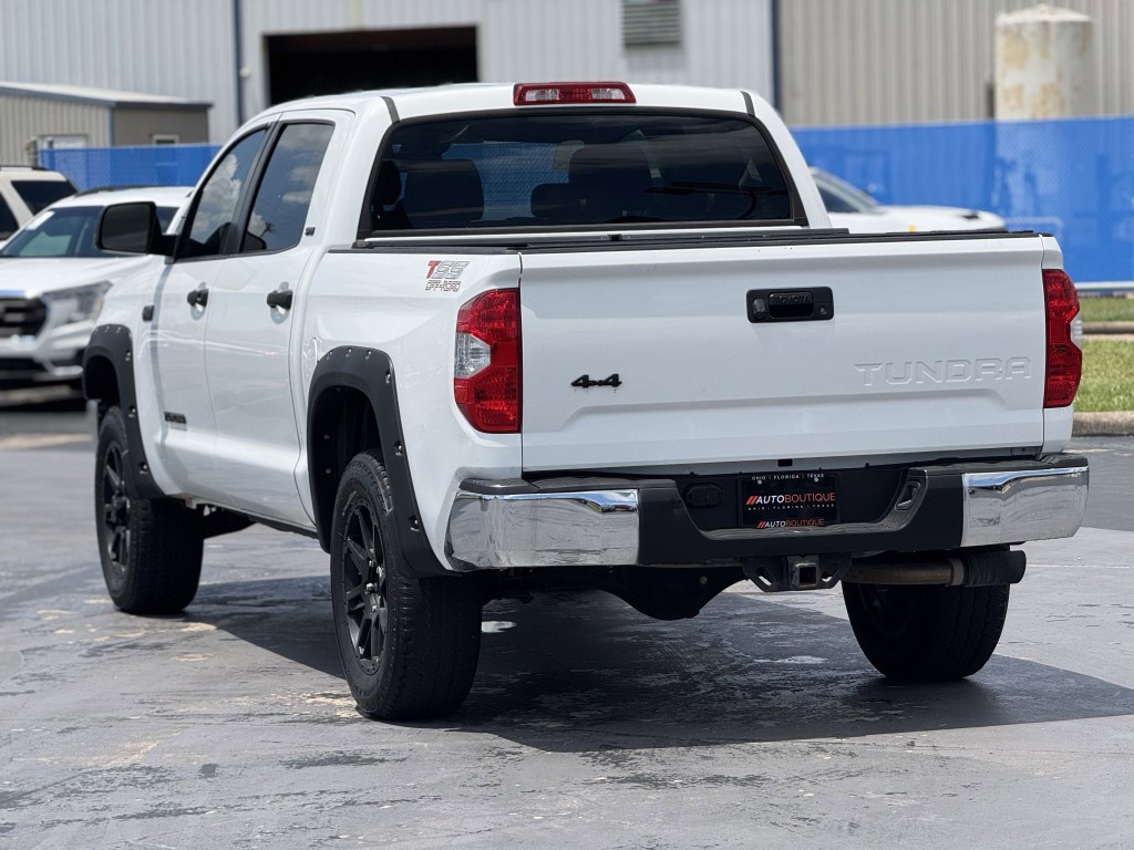 2018 Toyota Tundra Image 9