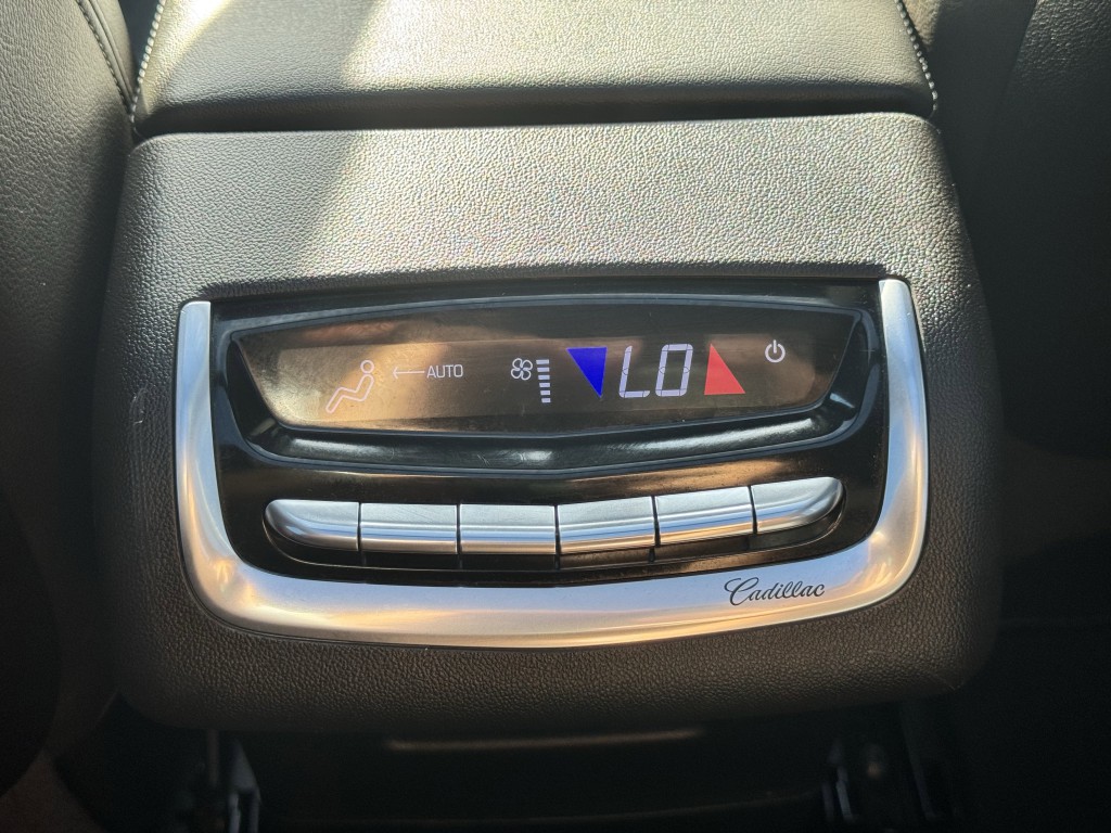 2023 Cadillac XT6 Image 21