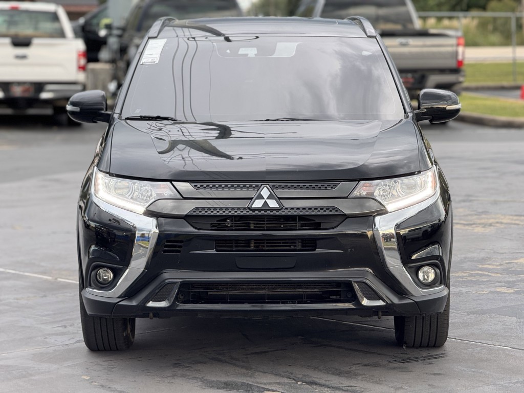 2020 Mitsubishi Outlander Image 6