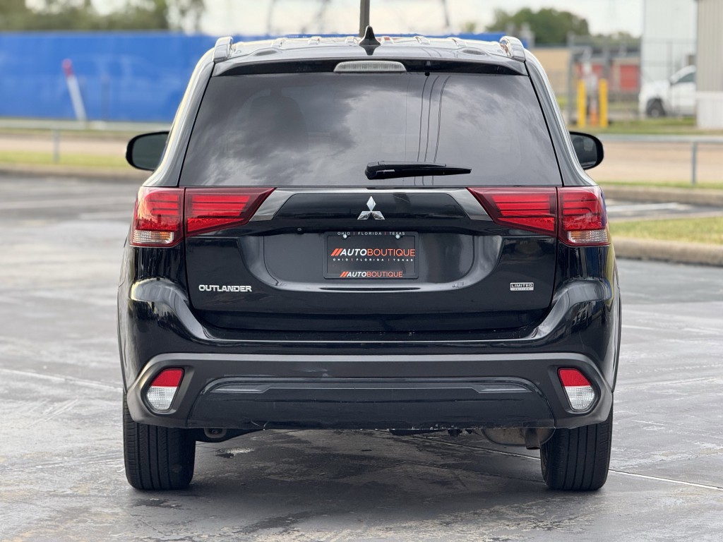 2020 Mitsubishi Outlander Image 7