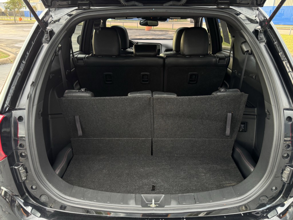 2020 Mitsubishi Outlander Image 26