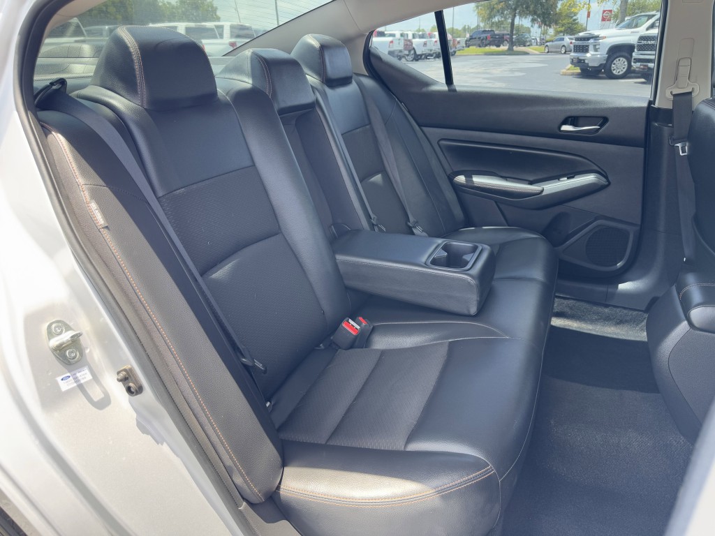 2020 Nissan Altima Image 26