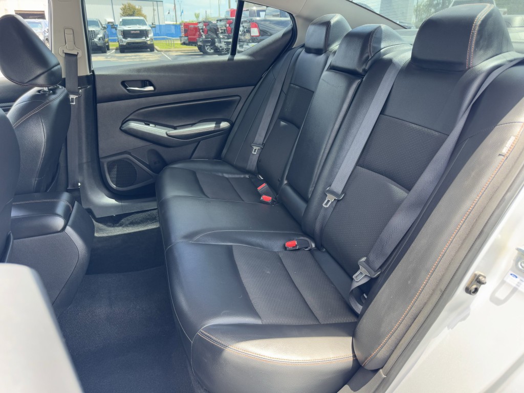 2020 Nissan Altima Image 27