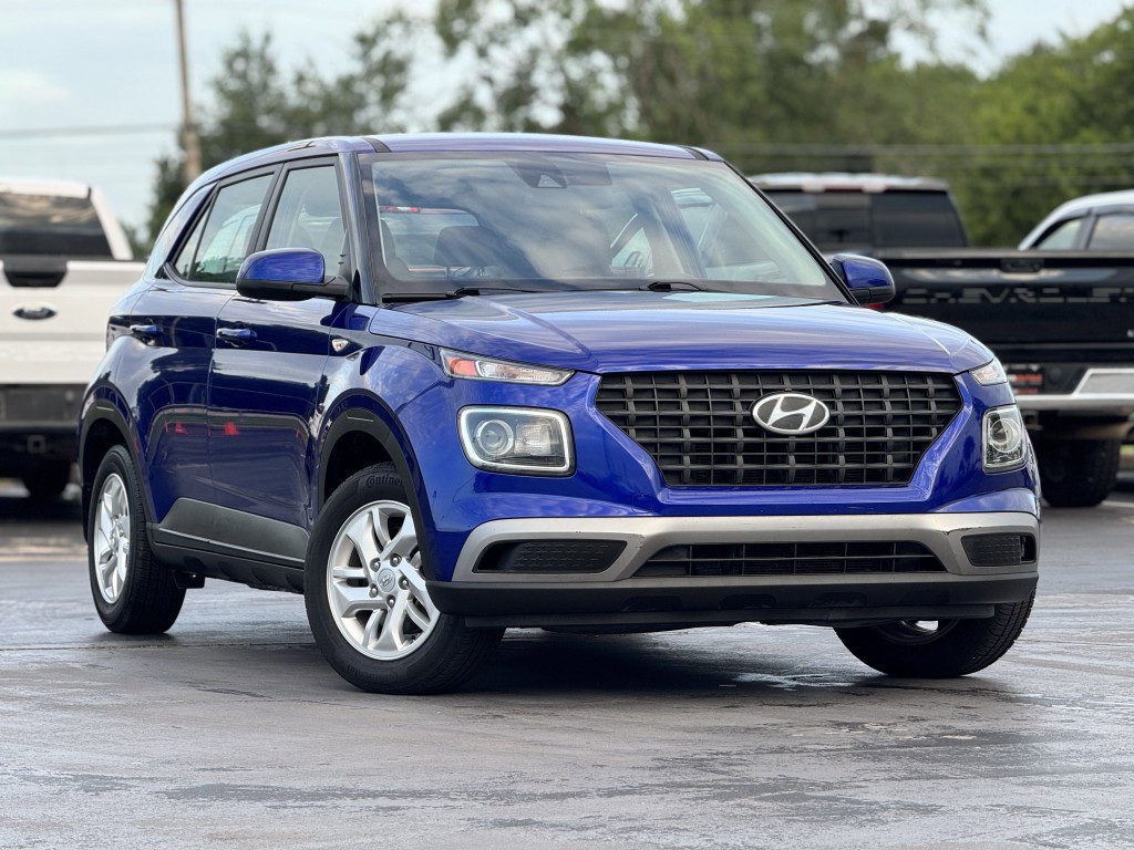 2023 Hyundai Venue Image 3
