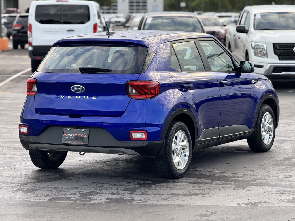 2023 Hyundai Venue Image 10