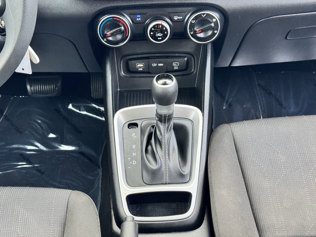 2023 Hyundai Venue Image 21