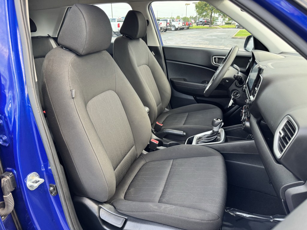 2023 Hyundai Venue Image 25