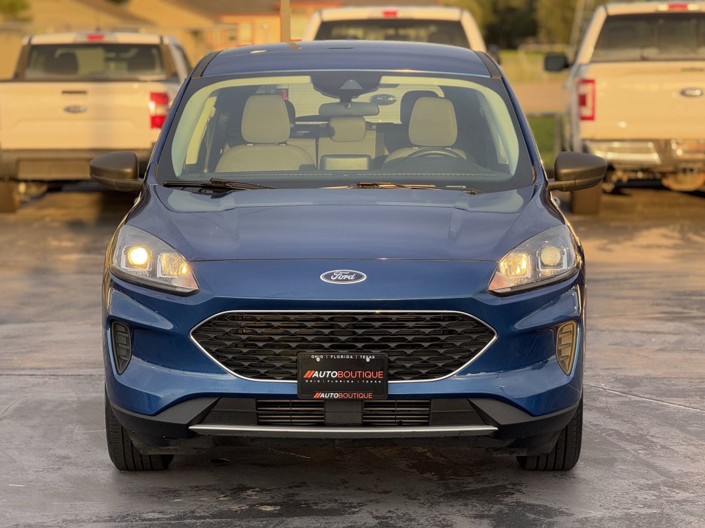 2022 Ford Escape Image 5