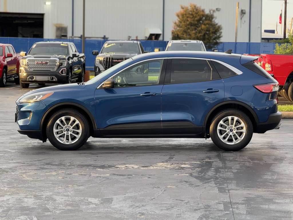 2022 Ford Escape Image 8