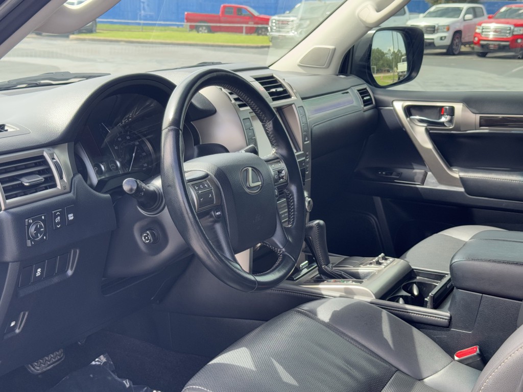2014 Lexus GX 460 Image 12
