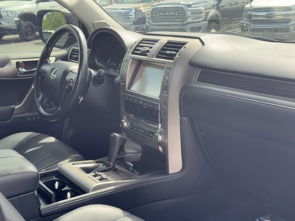 2014 Lexus GX 460 Image 13