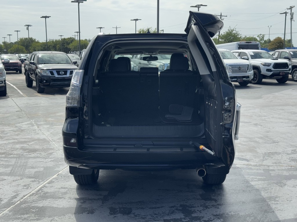 2014 Lexus GX 460 Image 29